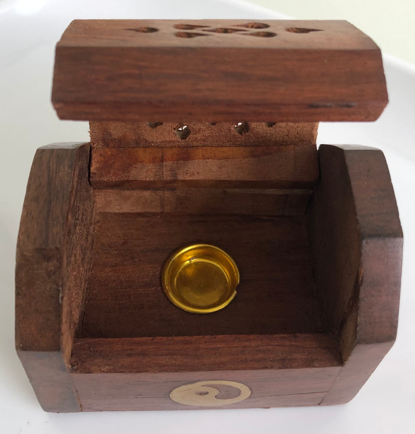 INCENSE HOLDERS & BURNERS