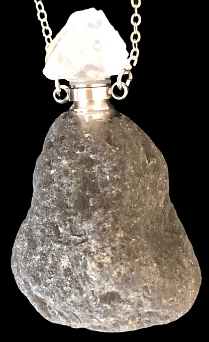 Volcanic Rock Essential Oil/ Pendant